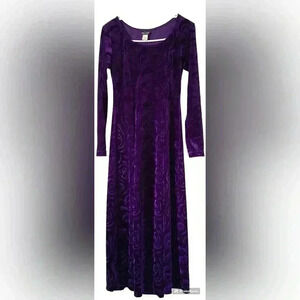 MANDEE PURPLE VELVET LONG SLEEVE WIDE NECK  LONG MAXI DRESS SIZE SMALL